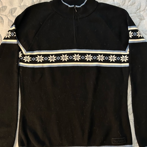 Dale of Norway Feminine Sweater - Picture 5 of 9